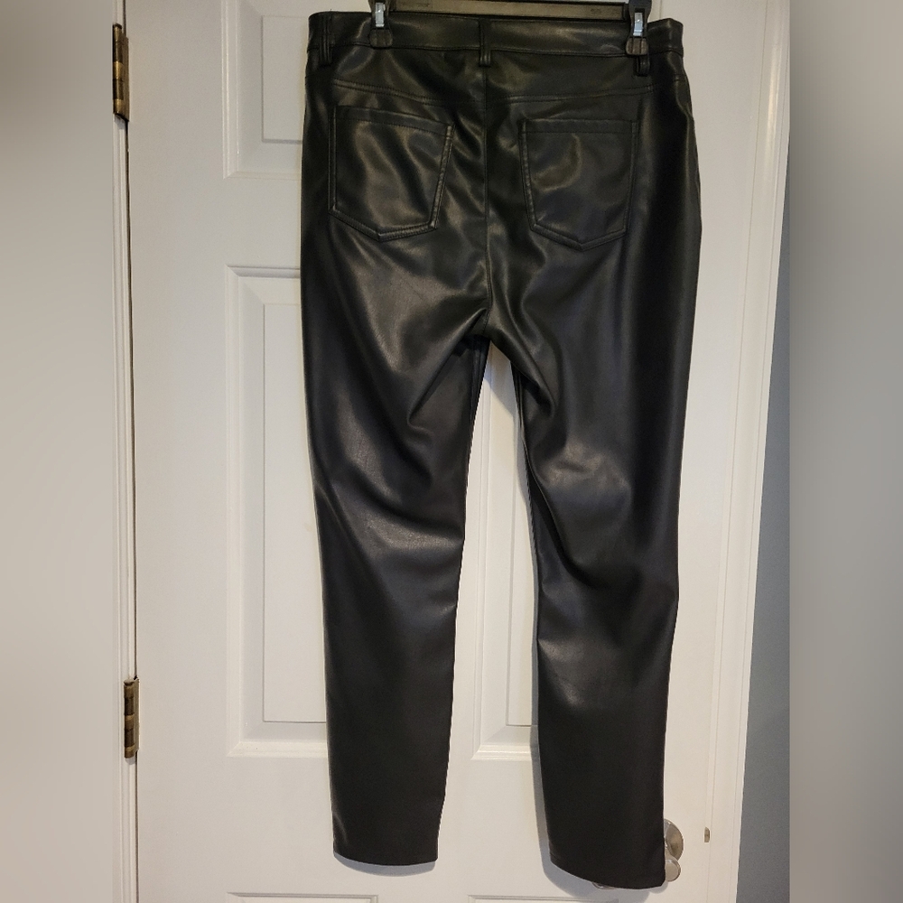 Baccini Black Faux Leather Pants - Picture 2 of 3